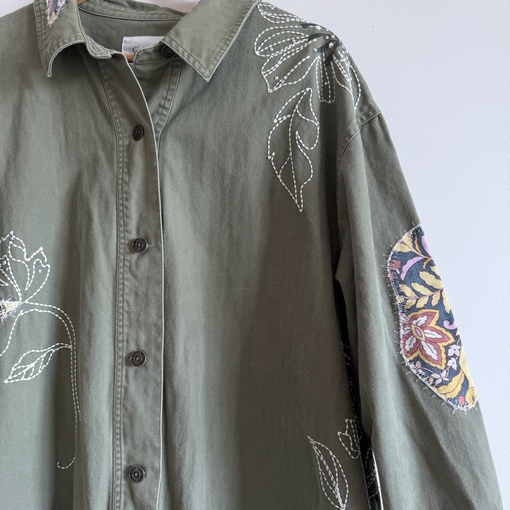 Jessica Simpson Button Down Collared Shacket With… - image 8